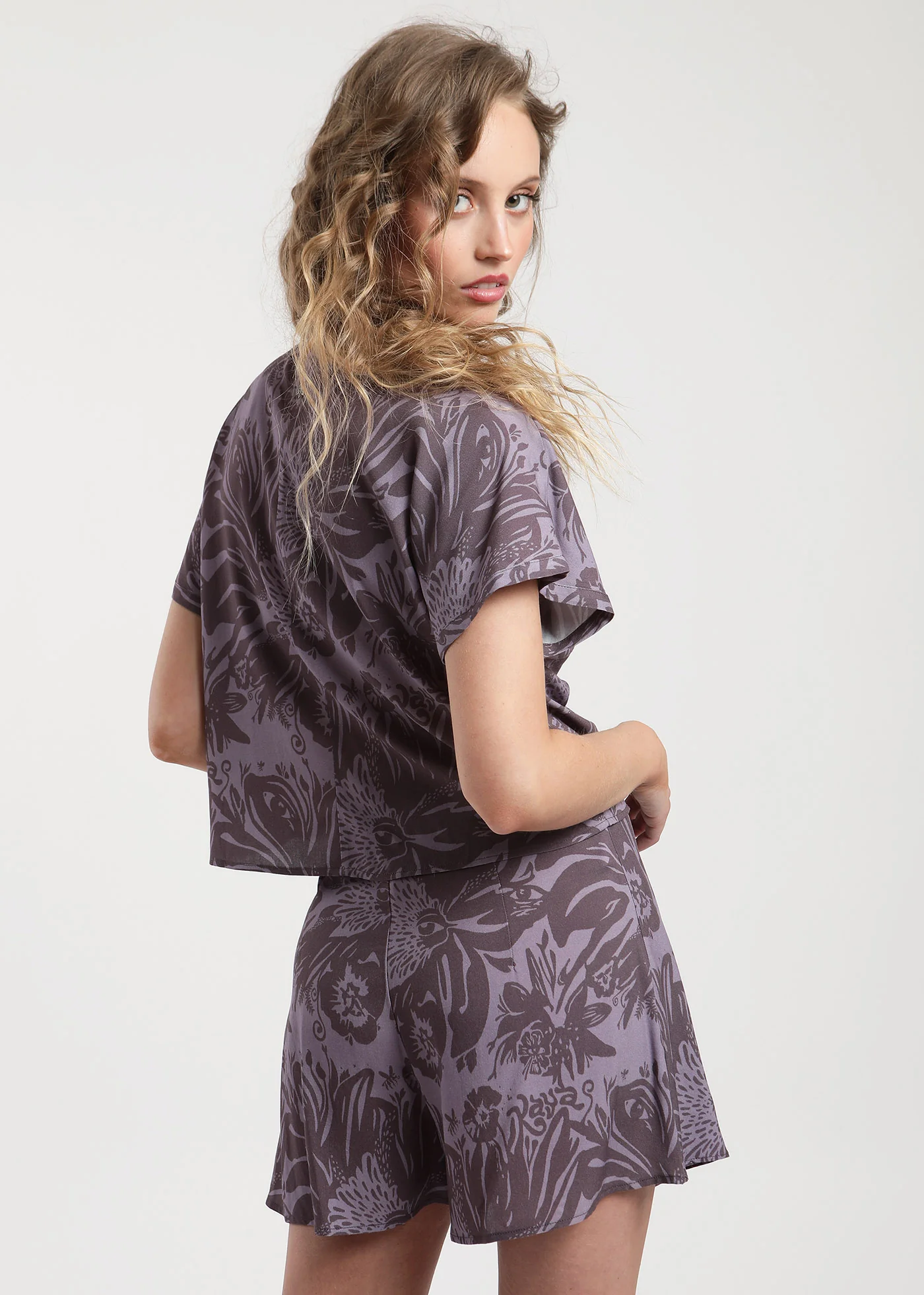 Blusa Manga Corta Viscosa Bloom Mujer - Malva - Image 3