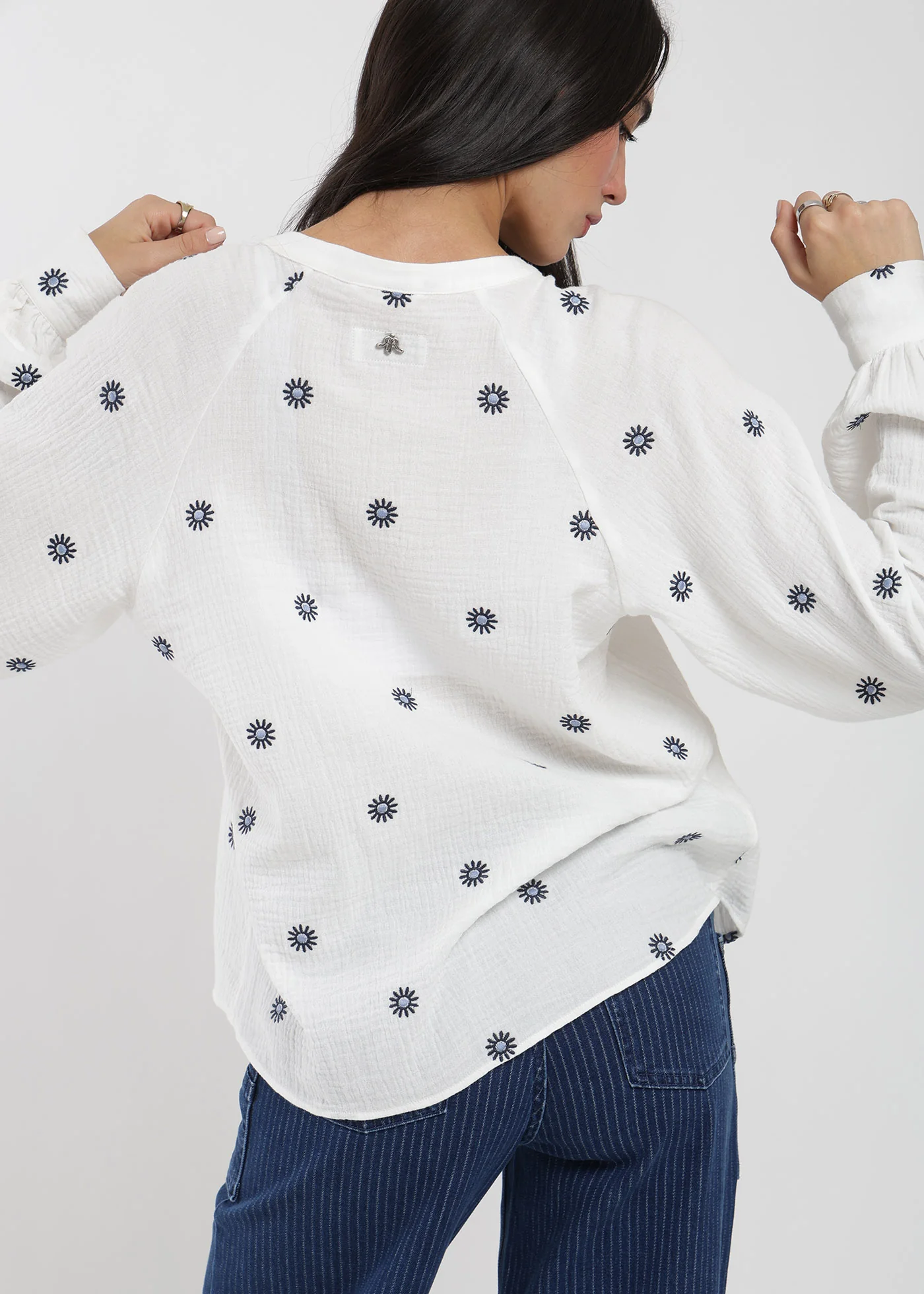 Blusa Manga Larga Mao Bordada Mujer - Image 3