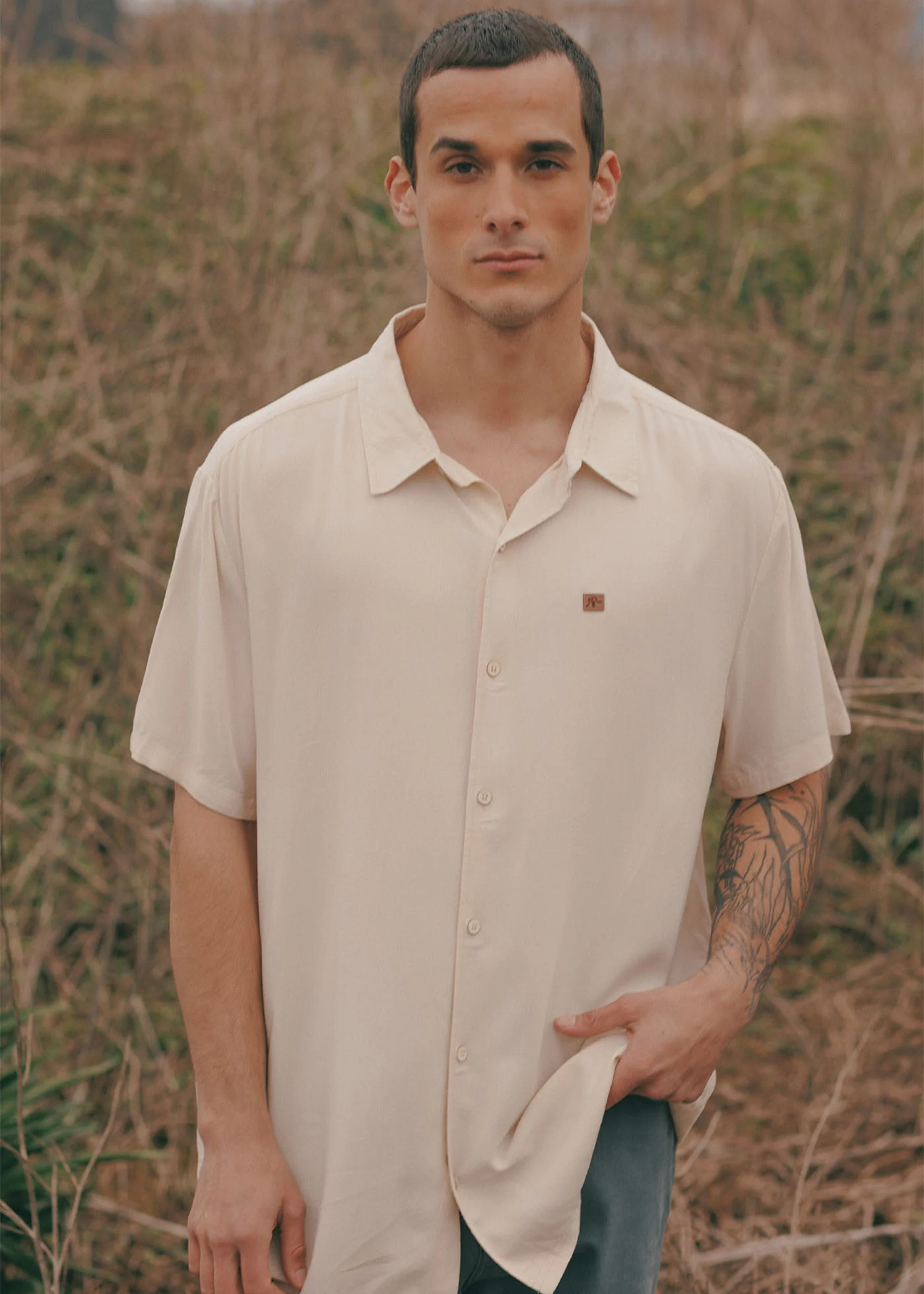 Camisa Clásica Manga Corta Viscosa Hombre - Crema - Image 4