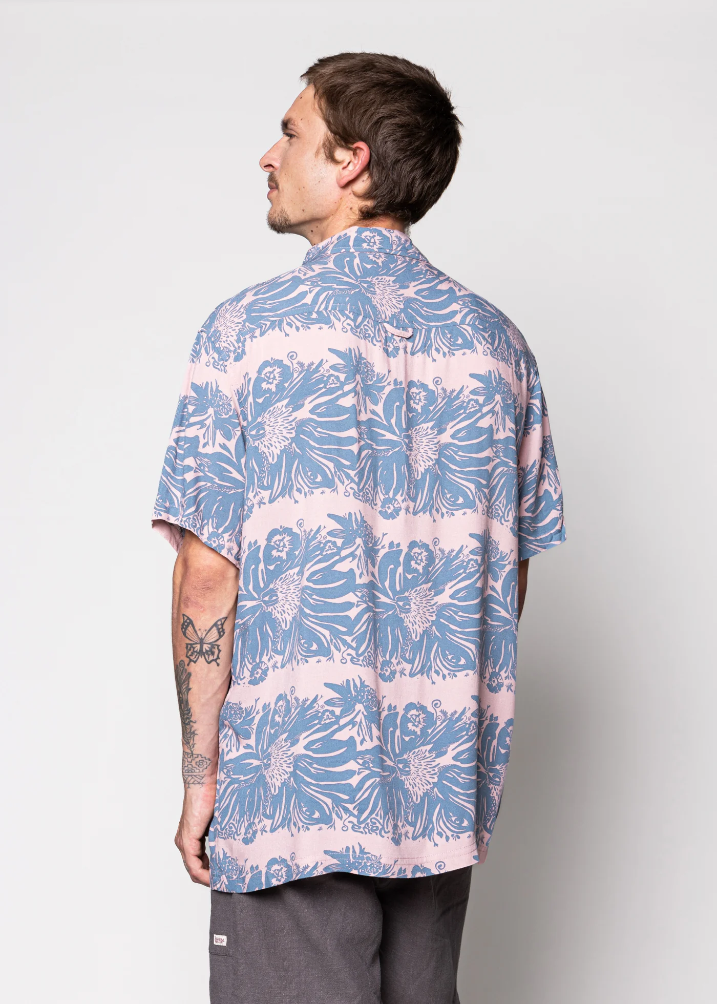 Camisa Diseño Manga Corta Rayón Bloom Hombre - Pink - Image 5