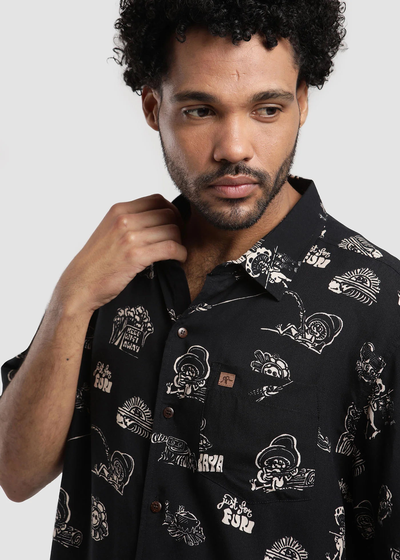 Camisa Diseño Manga Corta Rayón Camper Hombre - Negro - Image 2