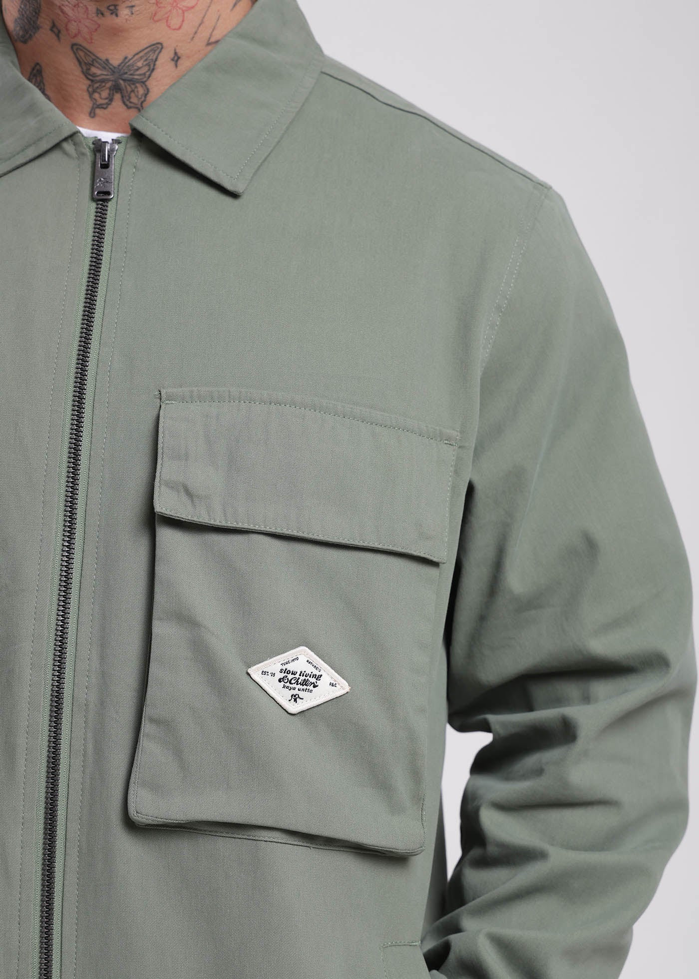 Chaqueta Clásica Cargo Patch Hombre - Image 10