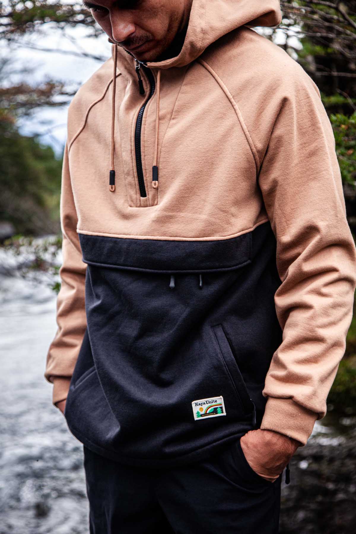 Chaqueta Cortaviento Surazo Hood Hombre - Camel - Image 7