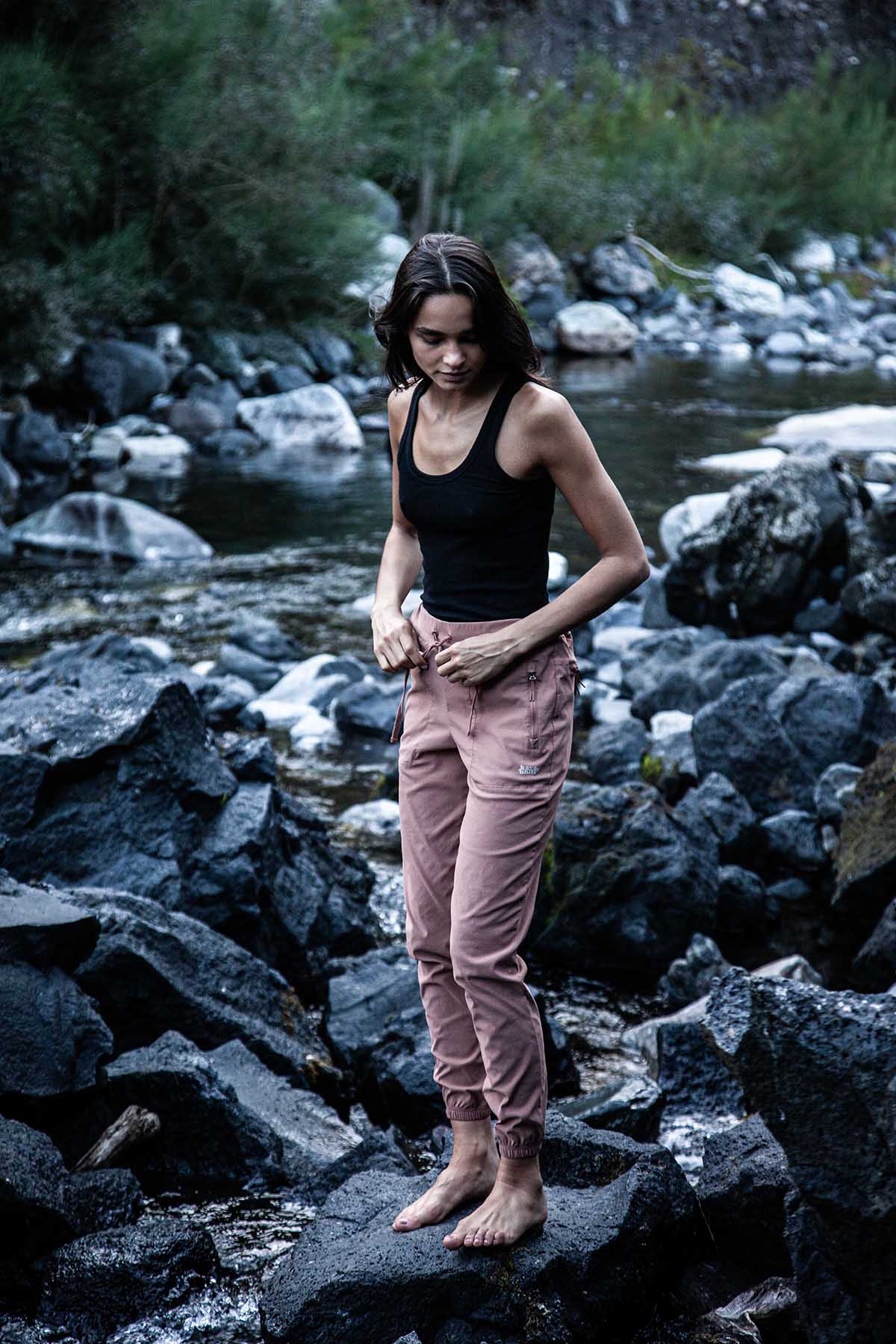Pantalón Slim Nylon Hikking Mujer - Terracota - Image 9