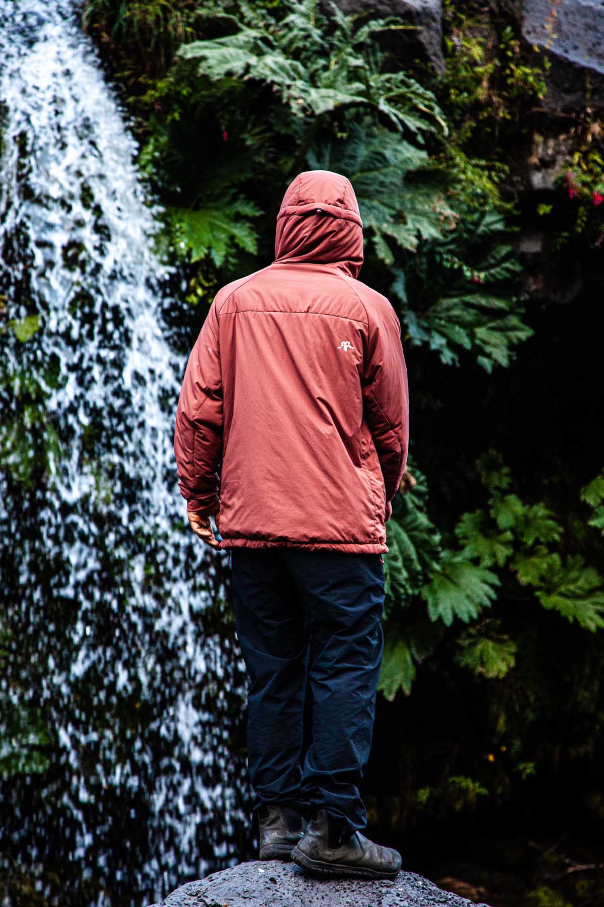 Parka Aysen Autoempacable Hombre - Terracota - Image 3