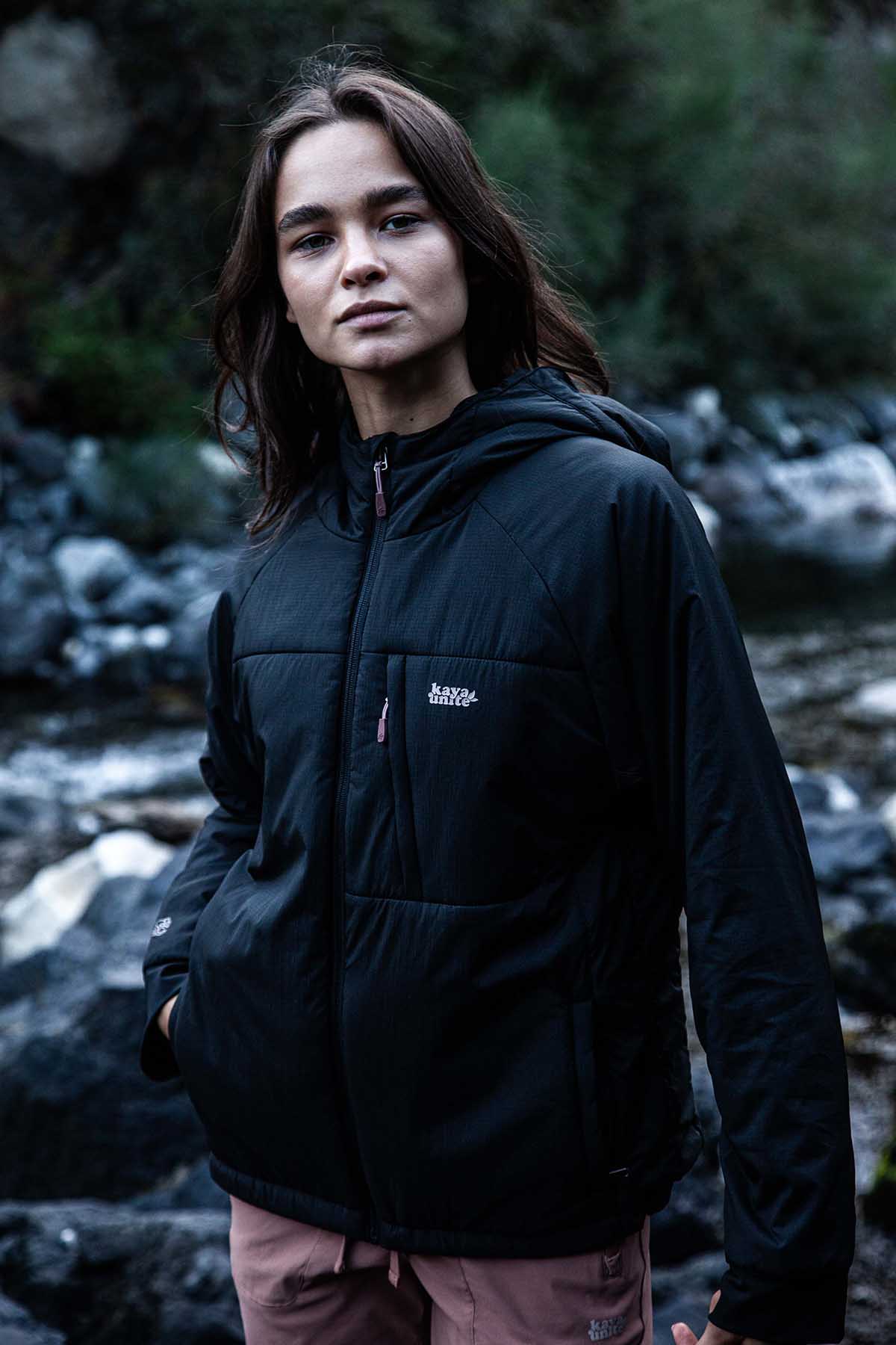 Parka Aysen Autoempacable Mujer - Negra - Image 8