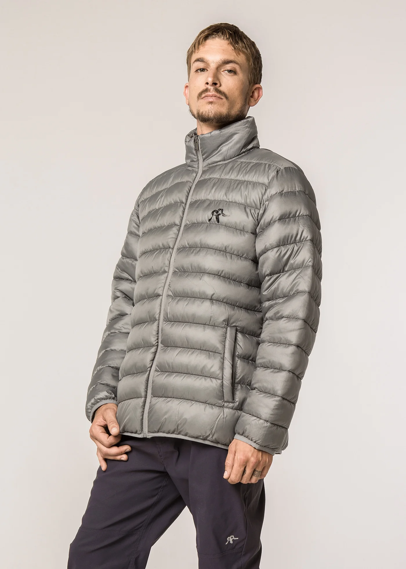 Parka Yagan Solid Hombre - Gris