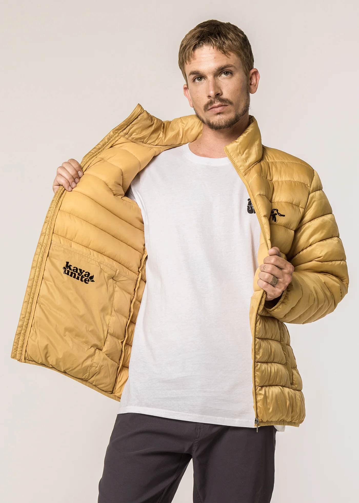 Parka Yagan Solid Hombre - Mostaza - Image 2