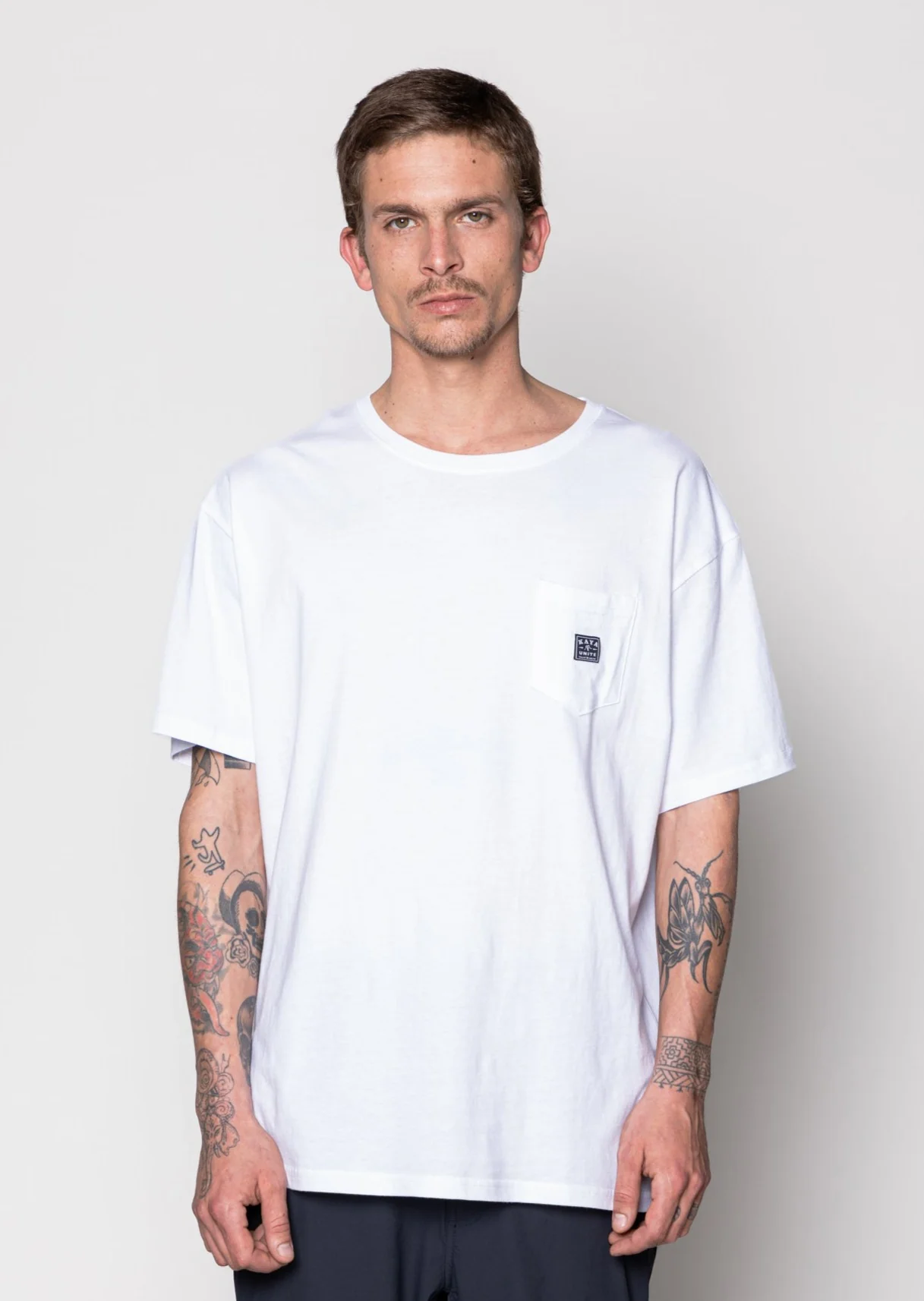 Polera Clásica Algodón Daily Hombre - Blanca - Image 2