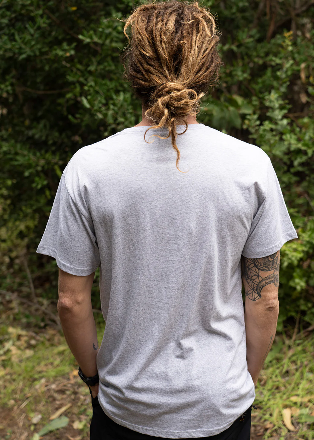 Polera Clásica Algodón Orgánico Classy Hombre - Gris - Image 4