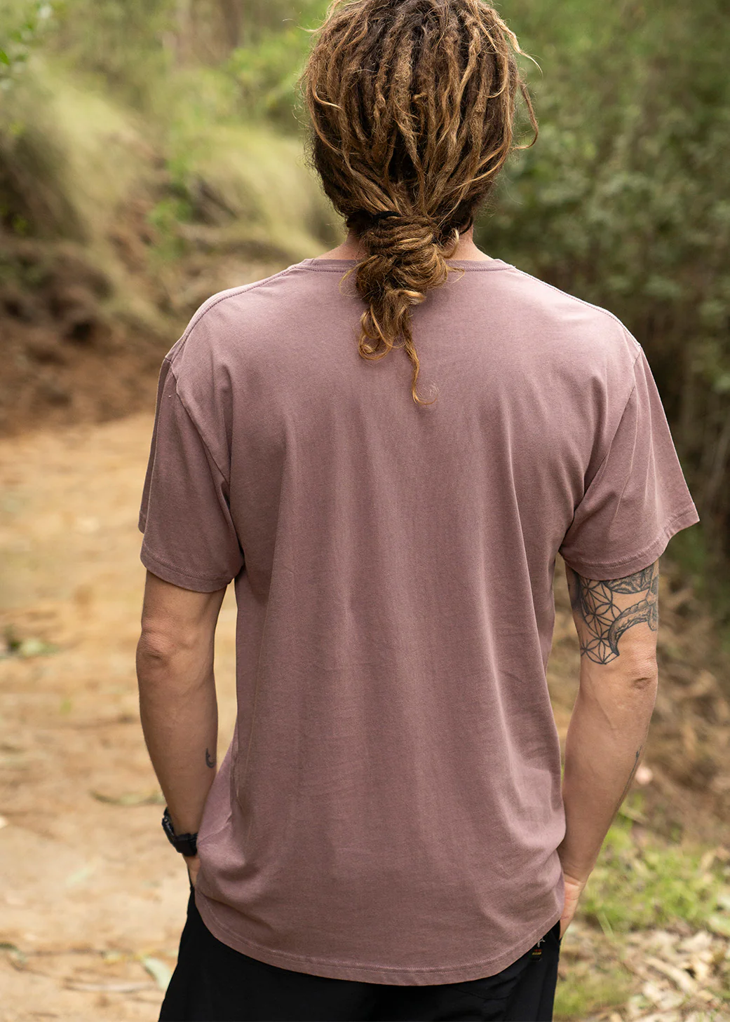 Polera Clásica Algodón Orgánico Daily Hombre - Malva - Image 4