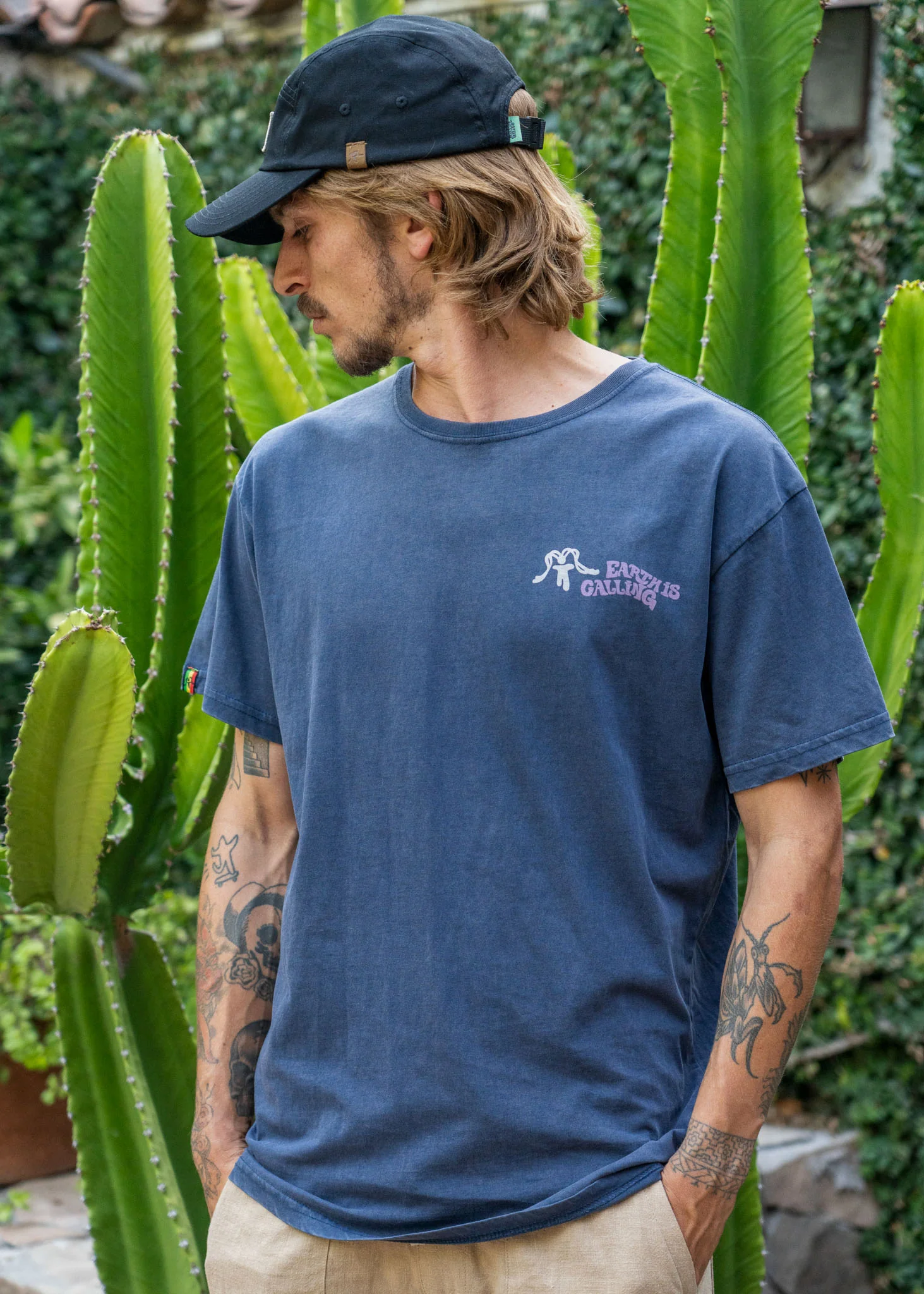 Polera Diseño Algodón Earth Hombre - Image 5