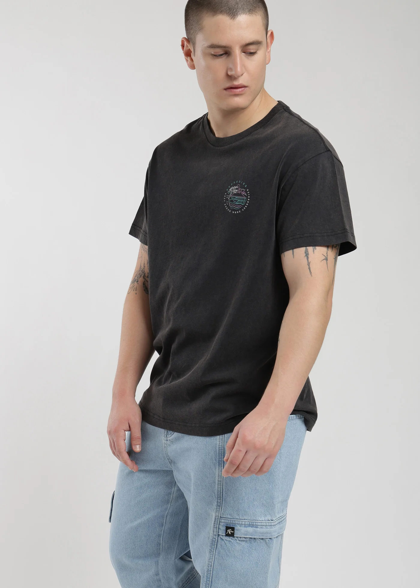 Polera Diseño Algodón Print Hombre - Negro - Image 2