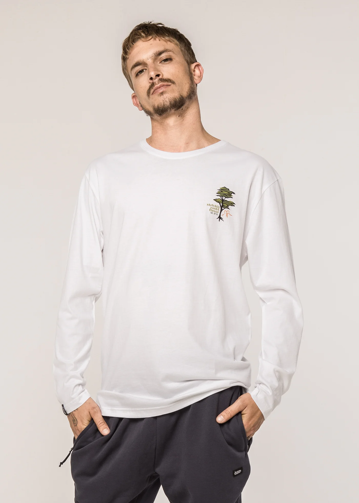 Polera Manga Larga Diseño Algodón Orgánico 7 Tazas Hombre - Blanca - Image 2