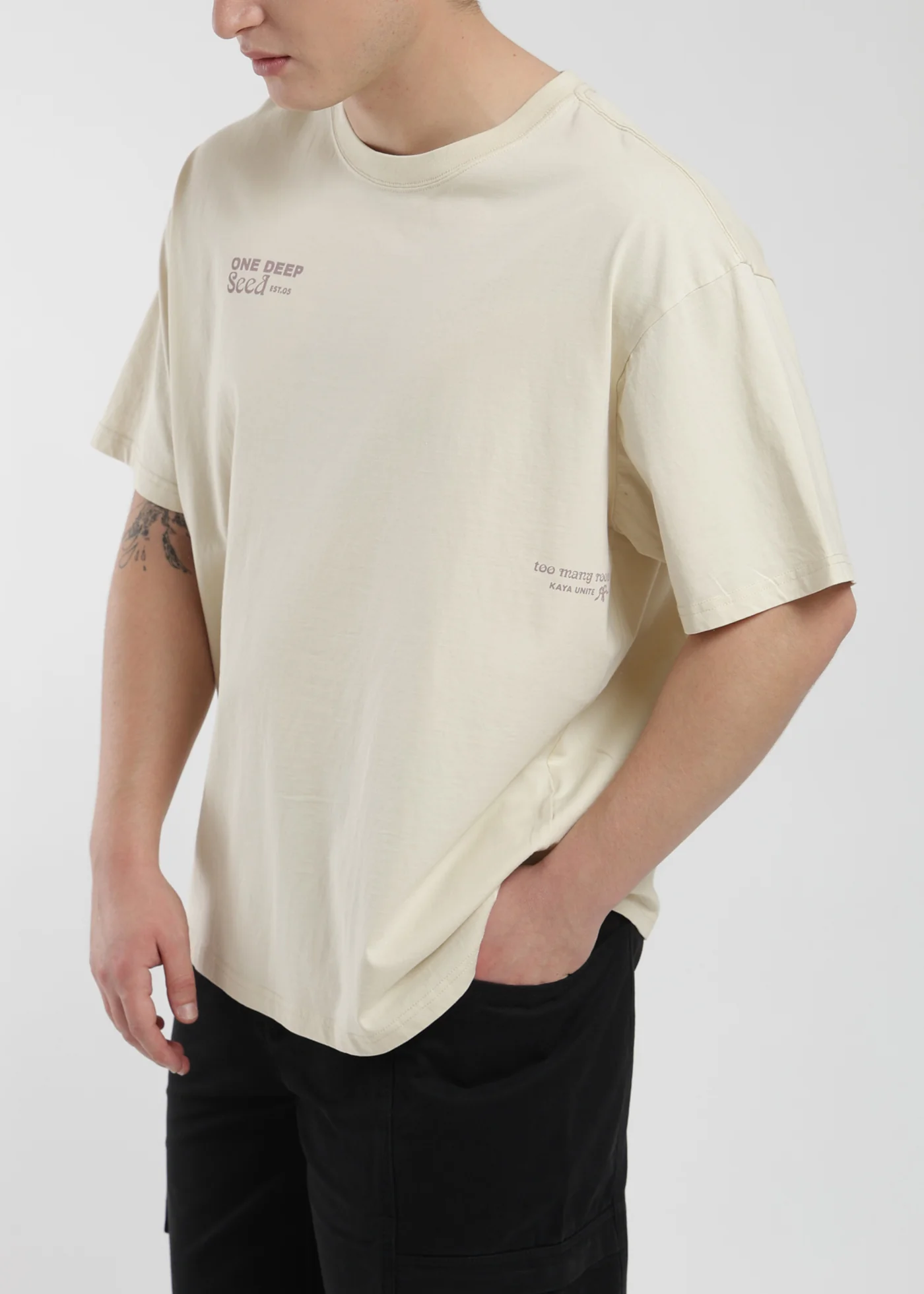 Polera Oversize Algodón Aniversario Hombre - Bone - Image 3