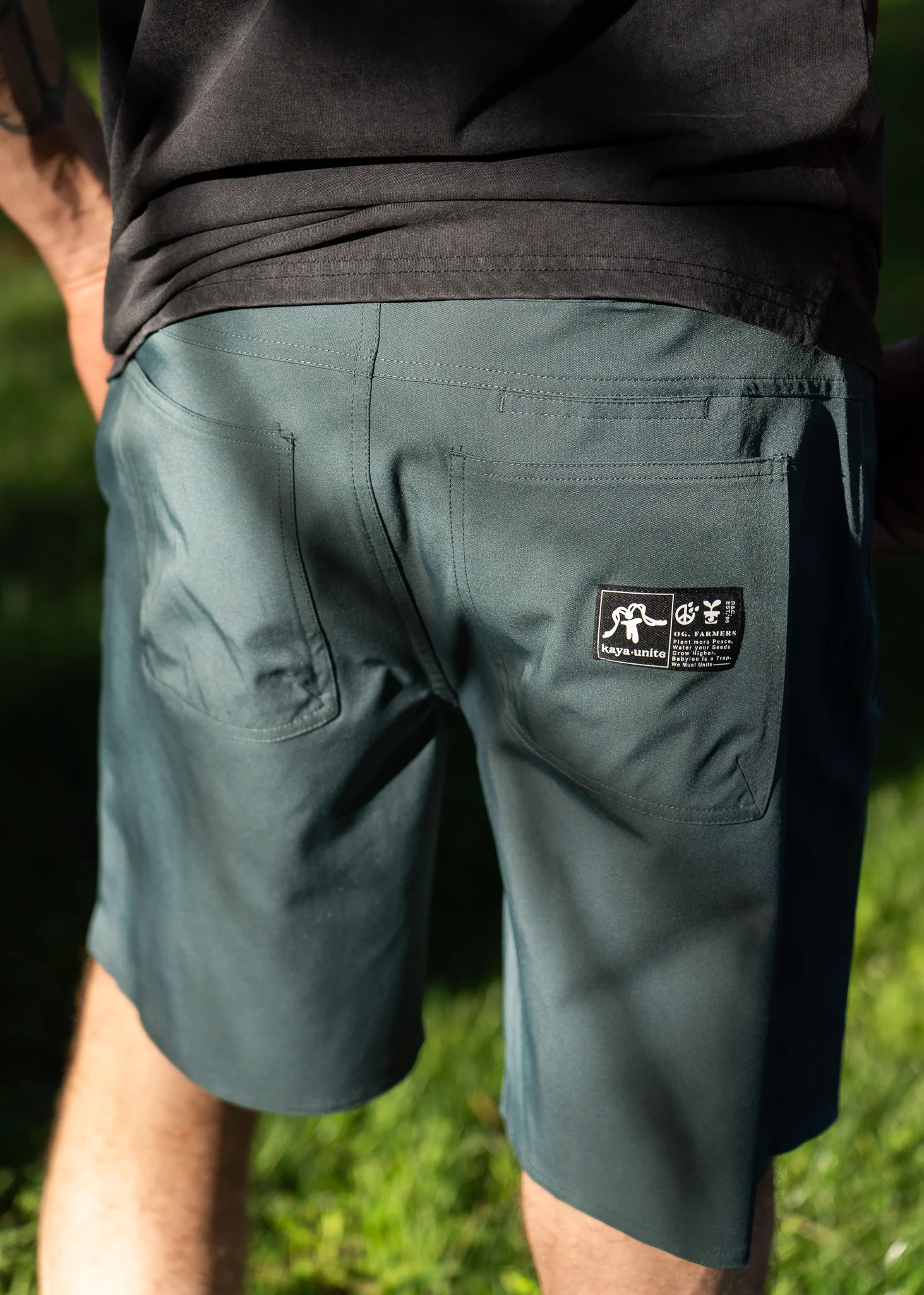 Short Nylon Híbrido Multiuso Solid Hombre - Petrol - Image 6